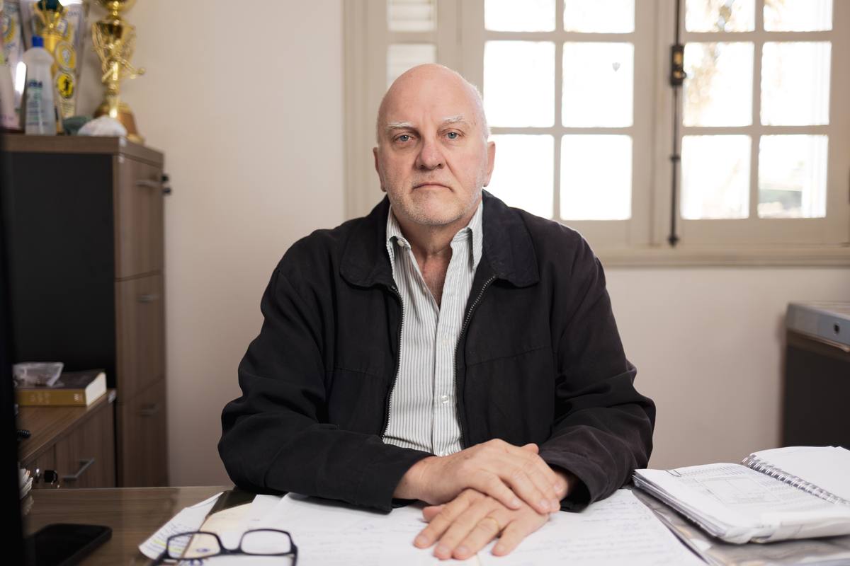 Retratos Individuais — Gomes Pimentel